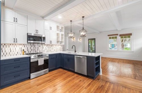 Avondale House | Family-Friendly Avondale Home w/Spa Bath & Yard