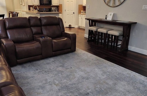 Aubrey House | Family-Friendly Beautiful Updated 4BR house close to Wedding Venues