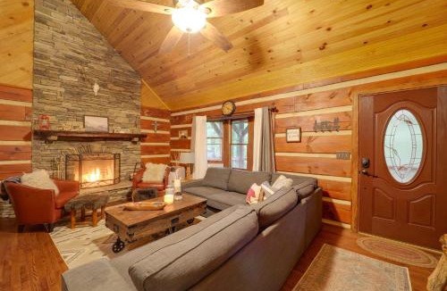 Fleetwood House | Family-Friendly Blue Ridge Cabin w/Game Room!