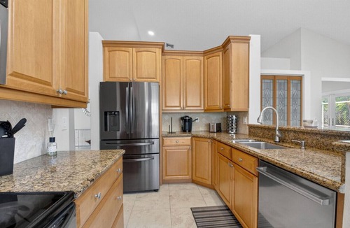 Boca Raton House | Family-Friendly Boca Gem: 4BR/3BA w/Heated Pool & Sauna