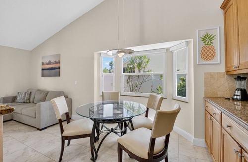 Boca Raton House | Family-Friendly Boca Gem: 4BR/3BA w/Heated Pool & Sauna