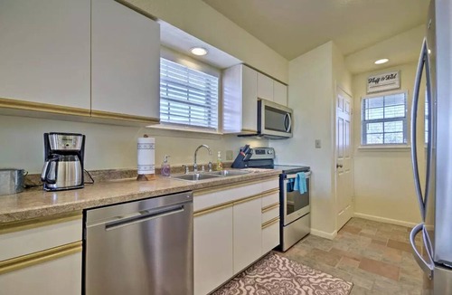 Branson Condo | Family-Friendly Branson Condo w/Outdoor Pool!