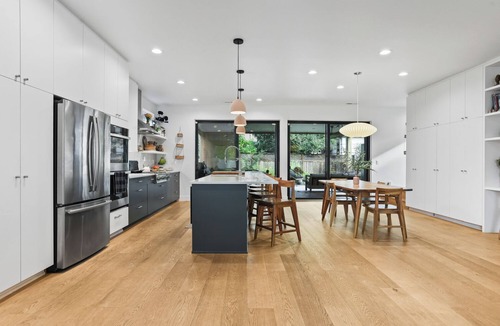 Ladd's Addition House | Family Friendly Bright Modern with Hot Tub!