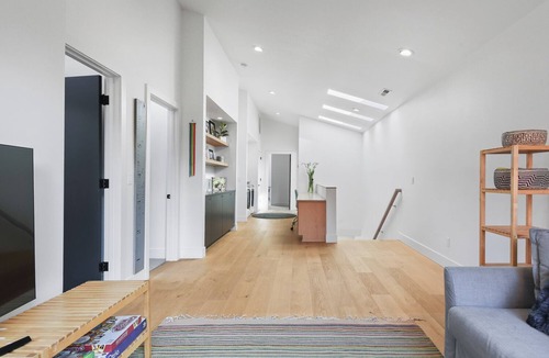 Ladd's Addition House | Family Friendly Bright Modern with Hot Tub!