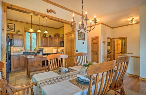 Mountain Air Condo | Family-Friendly Burnsville Condo! Gated Community