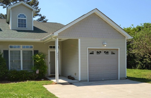 Cape Charles Condo | Family Friendly Cape Charles Getaway-3BR Condo Beach & Kiptopeke Park Access
