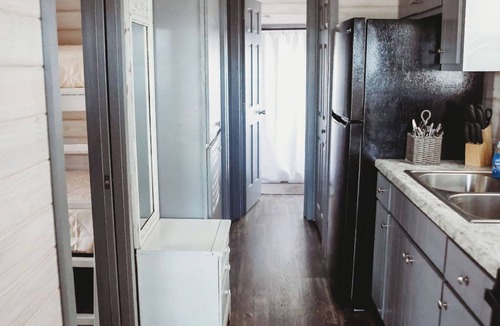 Dewy Rose Cabin | Family Friendly Cabin #2