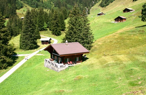 Grindelwald Ski Chalet | Family friendly, charming, traditional Swiss Alpine Chalet