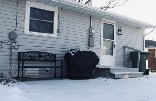 Colby House | Family-Friendly Colby Home-WIFI and Foosball