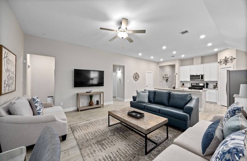 Conroe House | Family-Friendly Conroe Home with Garage Rec Room and Pets Welcome