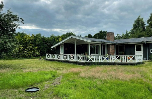 Faxe Ladeplads House | Family-friendly home near a child-friendly beach