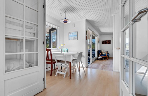 Yderby House | Family-friendly holiday home, 300 m from the beach