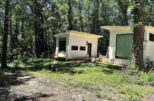 Cleveland Cabin | Family friendly dual-cabin in Sam Houston National Forest