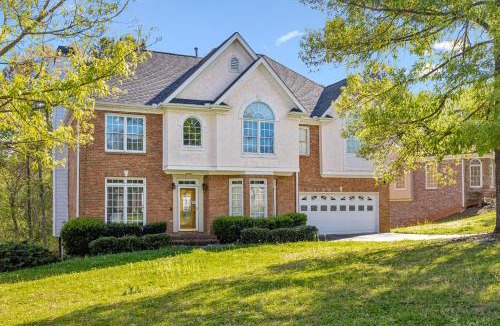 Ellenwood House | Family-friendly Ellenwood Home with Parking & Deck