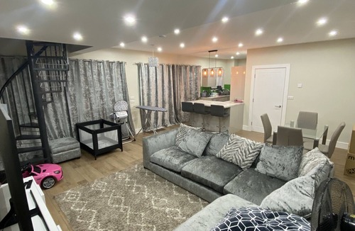 Gravesend House | Family Friendly Flat in Gravesend