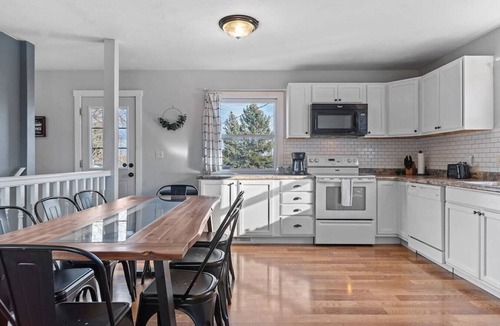 Rapid City Apartment | Family Friendly-Foosball Table-Pac-Man Arcade
