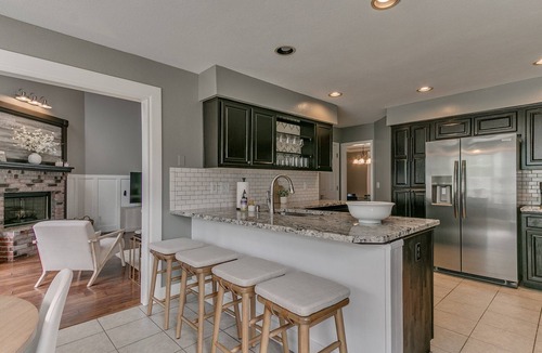 Jenks House | Family-Friendly Gem in Jenks