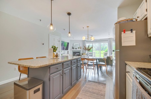 North Conway Apartment | Family-friendly Gem w/Heated Pool Near Storyland!