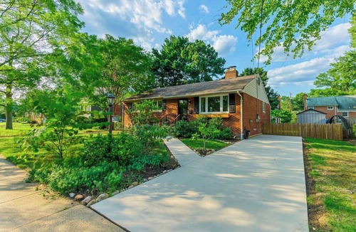 Seminary Hill House | Family-Friendly Getaway | Kid Amenities | Backyard