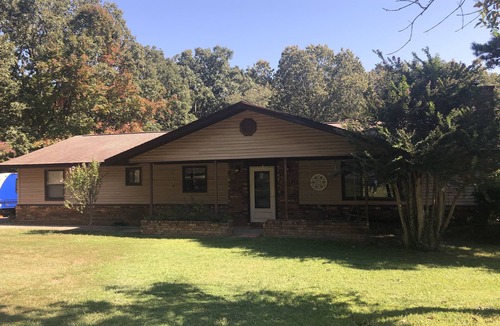 Heber Springs House | Family friendly home with easy lake access.