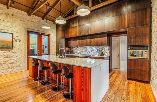 Southtown House | Family-Friendly Historic Southtown Pool House