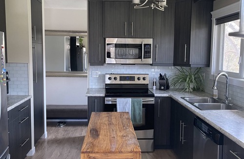 Regina Beach House | Family Friendly Home in Regina Beach