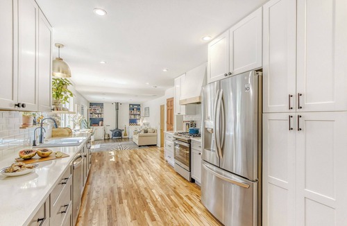 Park East House | Family-Friendly Home, 10-min to Downtown