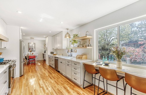 Park East House | Family-Friendly Home, 10-min to Downtown