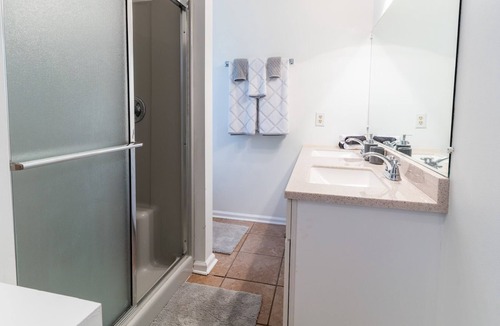 Forest House | Family friendly home close to Liberty University
