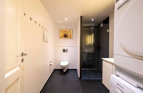 Copenhagen City Centre Apartment | Family-Friendly Home for 10 in Prime Location