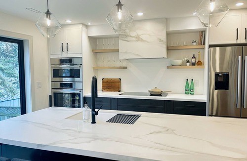 Lambton Baby Point House | Family friendly home in Toronto's west end. Minutes to Humber River!