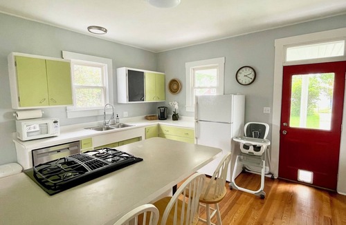 Jasper House | Family-friendly home in Jasper