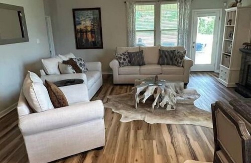 Westlake House | Family friendly home on golf course