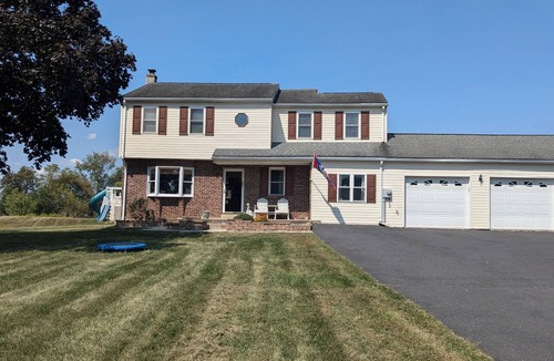 Sassamansville House | Family friendly home: scenic views, AC, WiFi, fitness room, kids playset, garage
