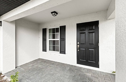 Jacarandas House | Family Friendly Home/BRAND NEW House/Central Location/kitchen essentials/Lanai