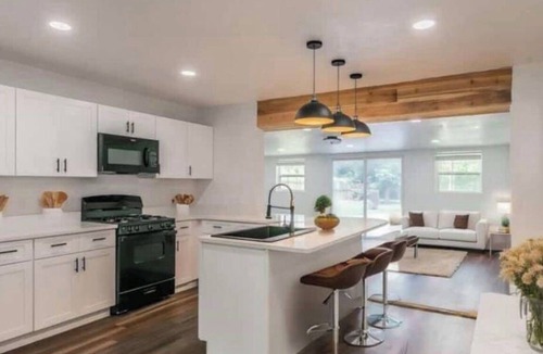 Fort Worth House | Family Friendly Home Big Backyard