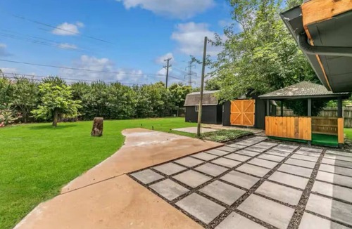Fort Worth House | Family Friendly Home Big Backyard
