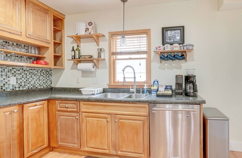 Highland House | Family-friendly home near MSP Airport, Mall of America, and downtown Saint Paul