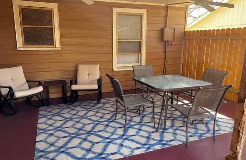 Rio Vista House | Family-Friendly Home - Walking Distance to San Marcos River