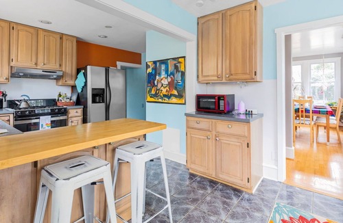 Wilmington House | Family friendly home with fire pit, large yard, and parking