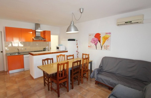 Riumar Cottage | Family-Friendly Home with Pool, Near Beach, Pet Friendly, Free WiFi, Opt. AC