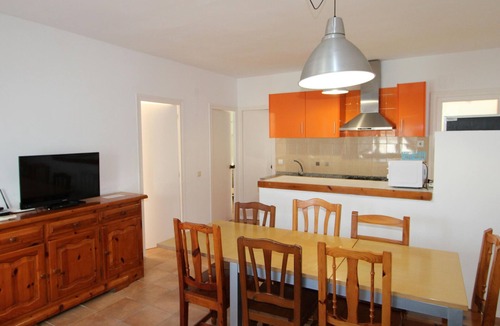 Riumar Cottage | Family-Friendly Home with Pool, Near Beach, Pet Friendly, Free WiFi, Opt. AC