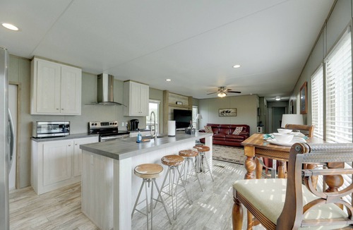 Sublime House | Family-Friendly Home w/Pond, 5 Mi to Splashway!