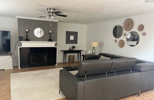 Atascocita House | Family-friendly home with beautiful pool and spa