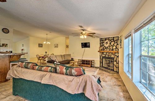 Williston House | Family-Friendly Home with Deck by Rainbow Springs!