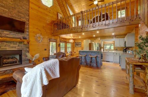 Mineral Bluff House | Family Friendly: Hot Tub Haven in Mineral Bluff!