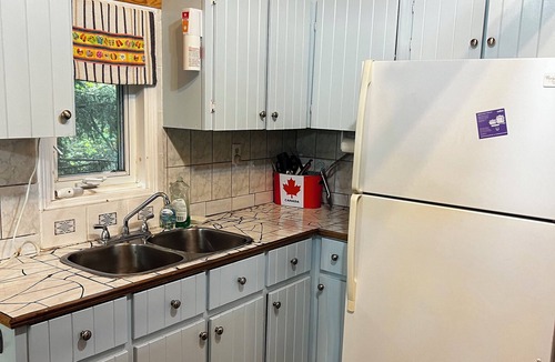 Clearview Township Cabin | Family Friendly Houskeeping Cabin with additional Bunkie.