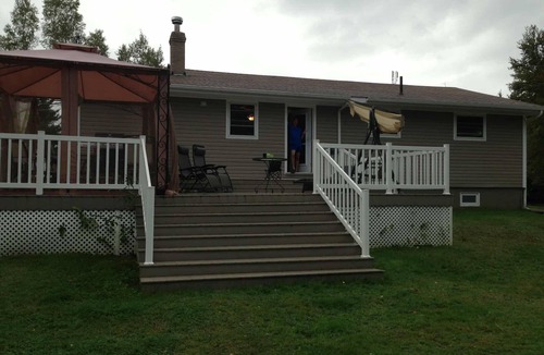 Petite-Riviere-de-l'Ile House | Family Friendly House on Pokemouche River