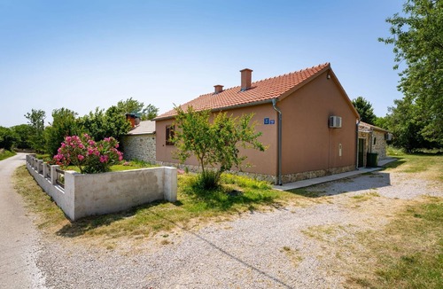 Sopot House | Family friendly house with a swimming pool Benkovac, Zagora (K-25209)