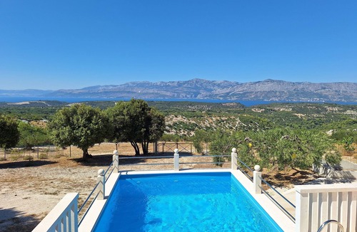Praznica House | Family friendly house with a swimming pool Pražnica, Brač (K-24570)